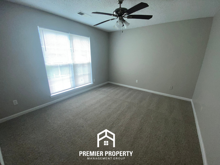 4320 Grand Cedar Ln - Photo 7 of 19
