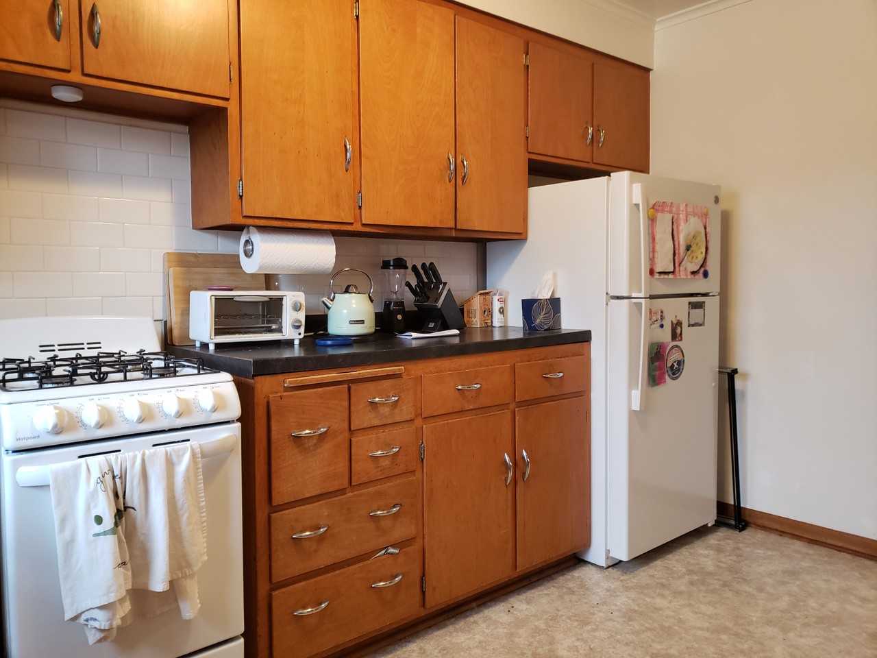 914 High St #2 - Photo 3 of 12