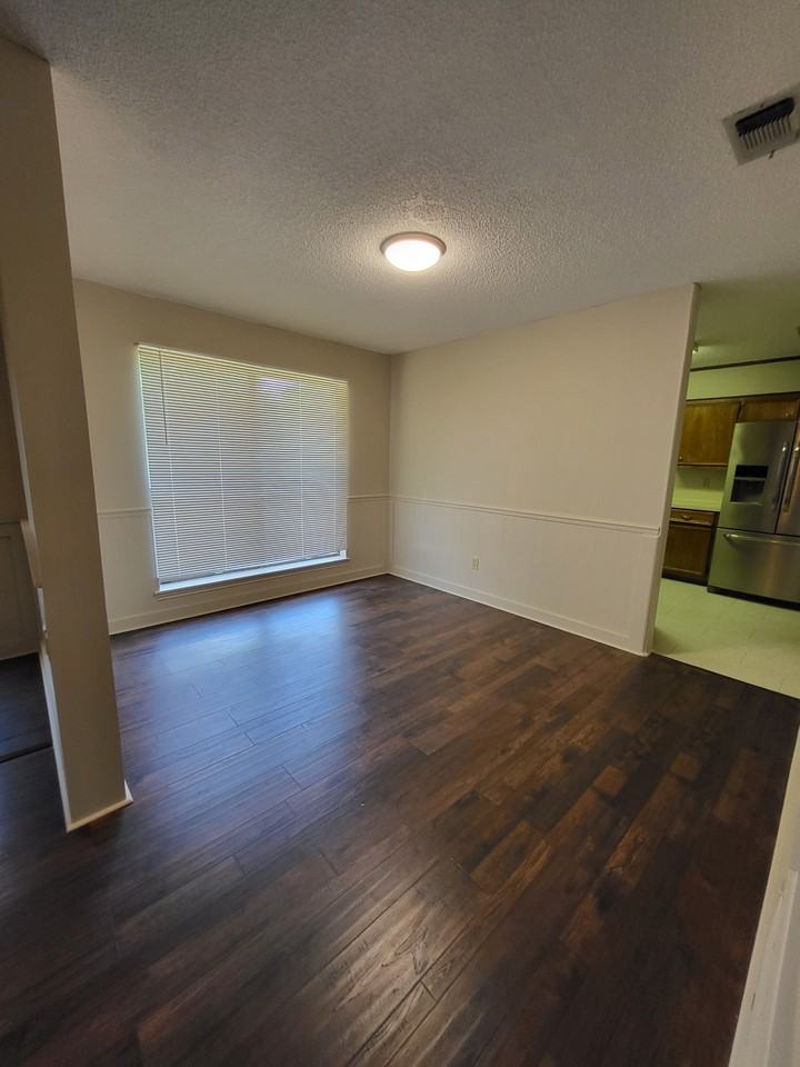 603 Stonewood Rd #NA - Photo 2 of 10