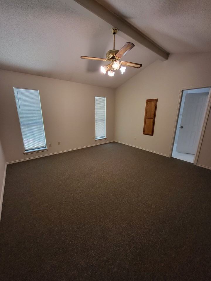 603 Stonewood Rd #NA - Photo 6 of 10