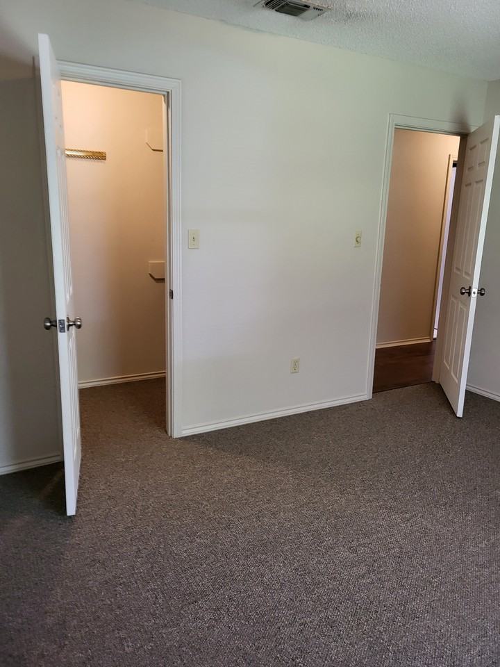 603 Stonewood Rd #NA - Photo 7 of 10