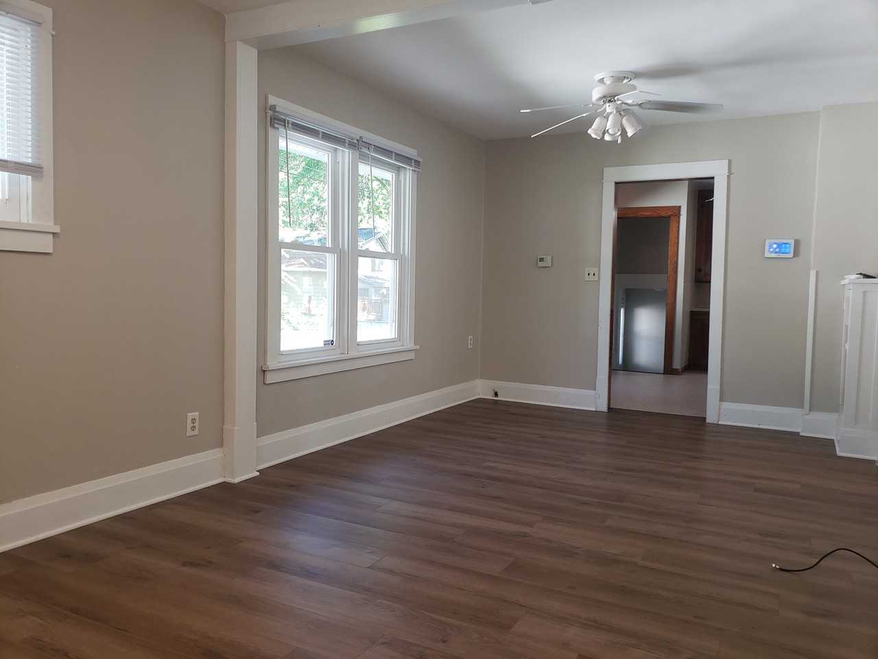 2709 Commercial Ave #NA - Photo 3 of 17