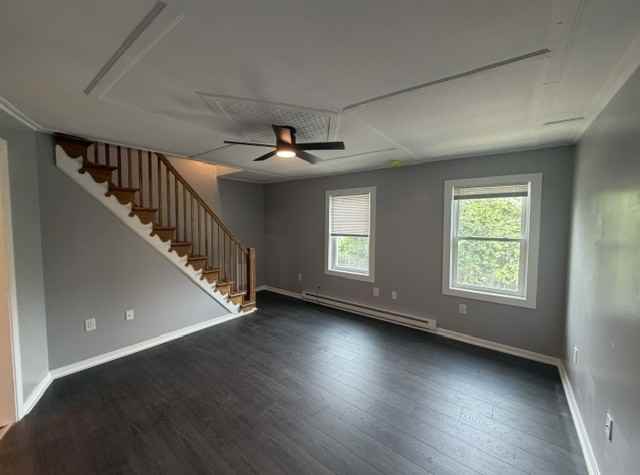 384 Norwich Ave - Photo 4 of 18