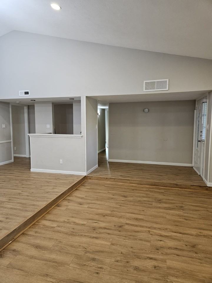 1344 Heidi Dr #NA - Photo 4 of 8