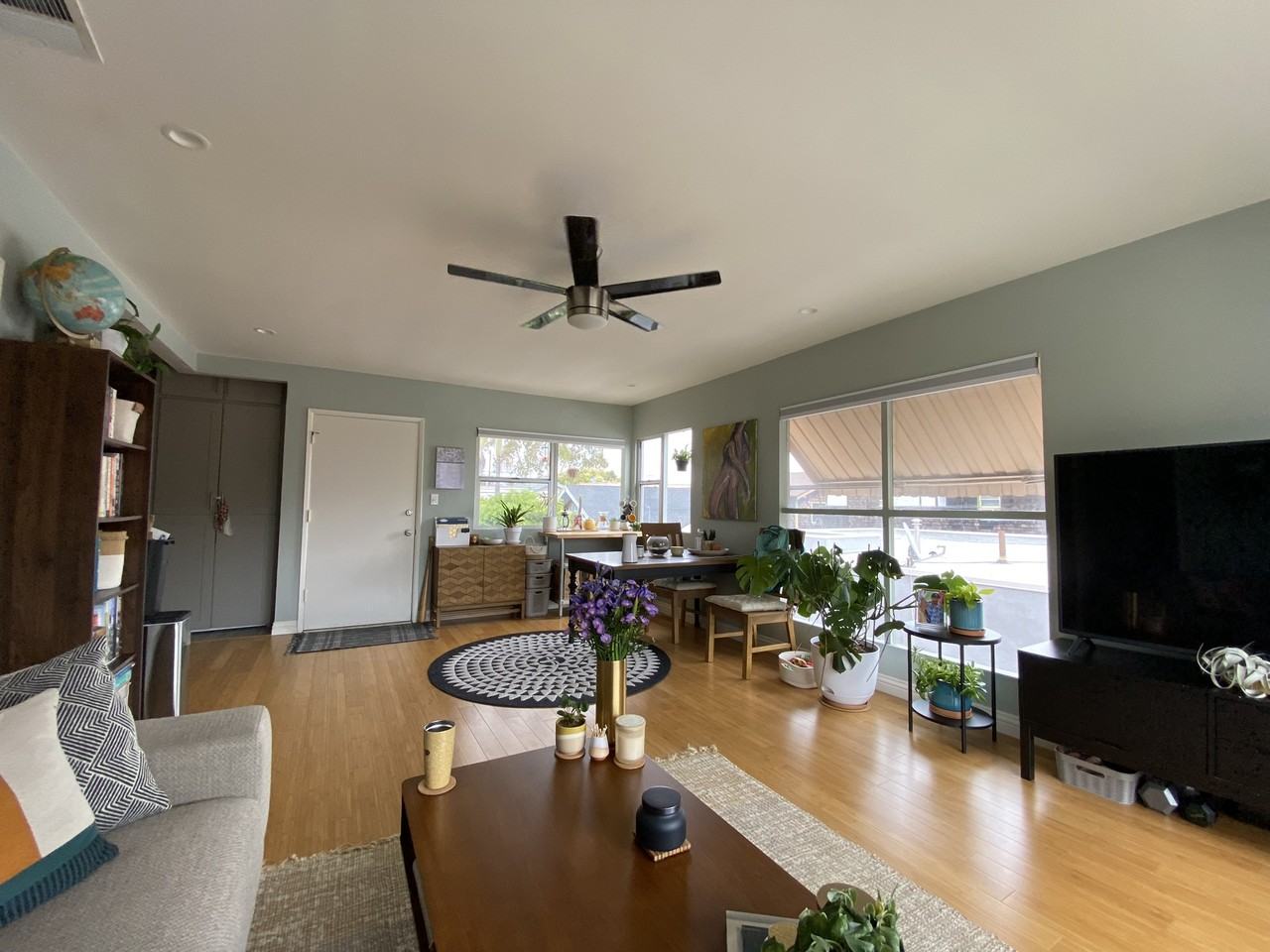2111 E Bermuda St #5 - Photo 3 of 18