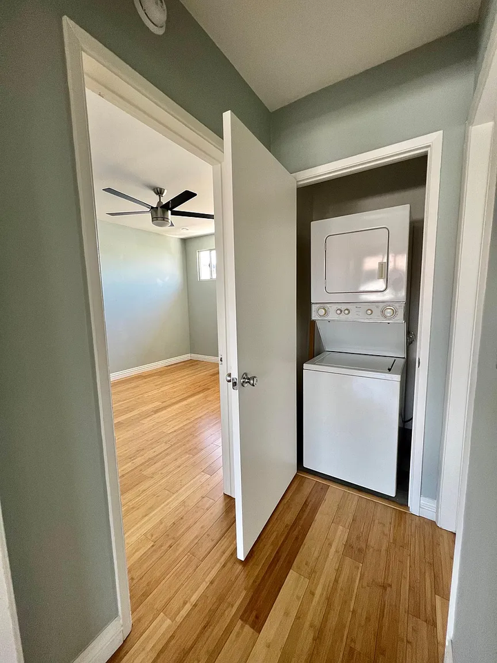 2111 E Bermuda St #5 - Photo 7 of 18