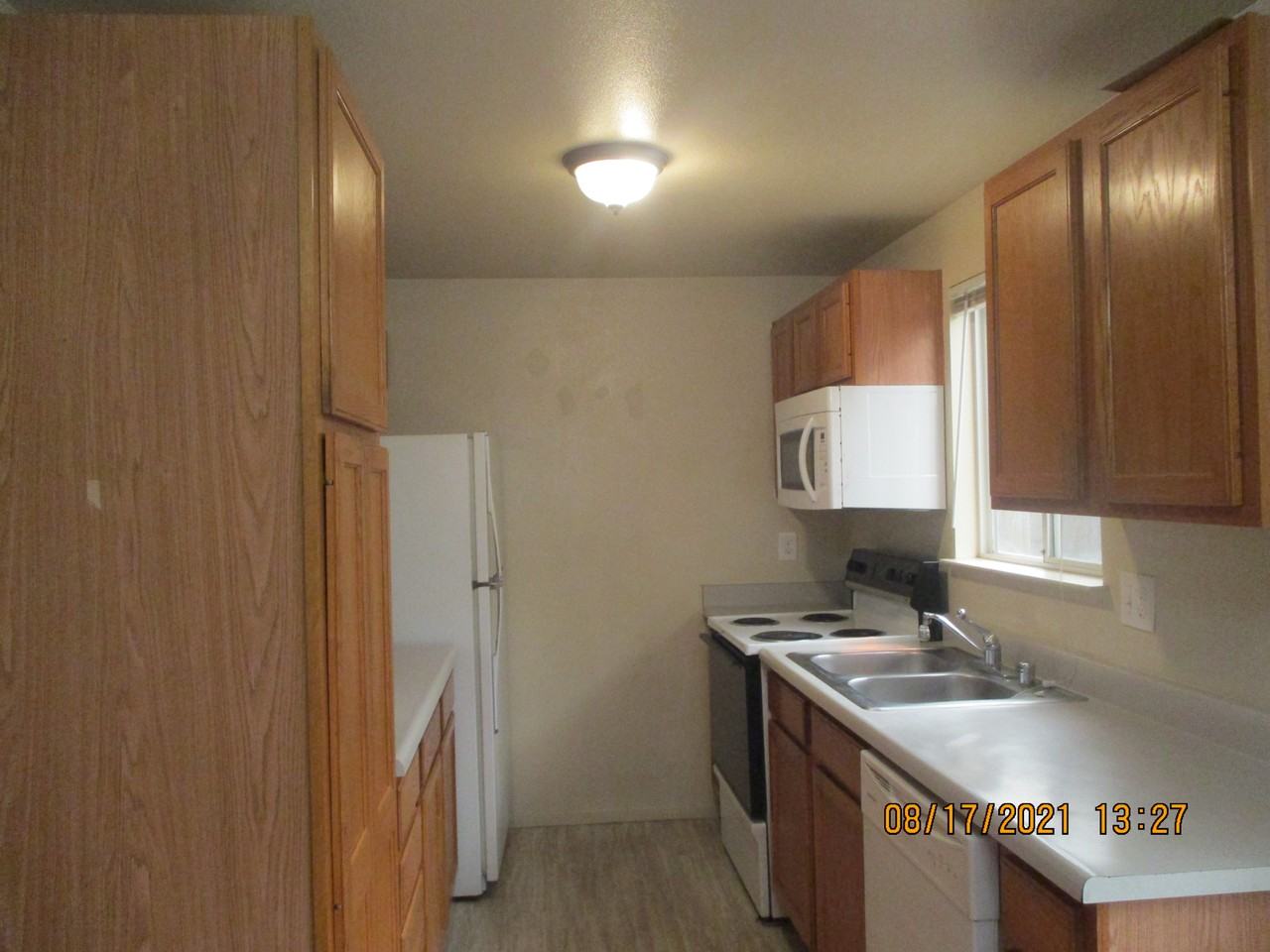 4039 Village Dr #4039 - Photo 4 of 10
