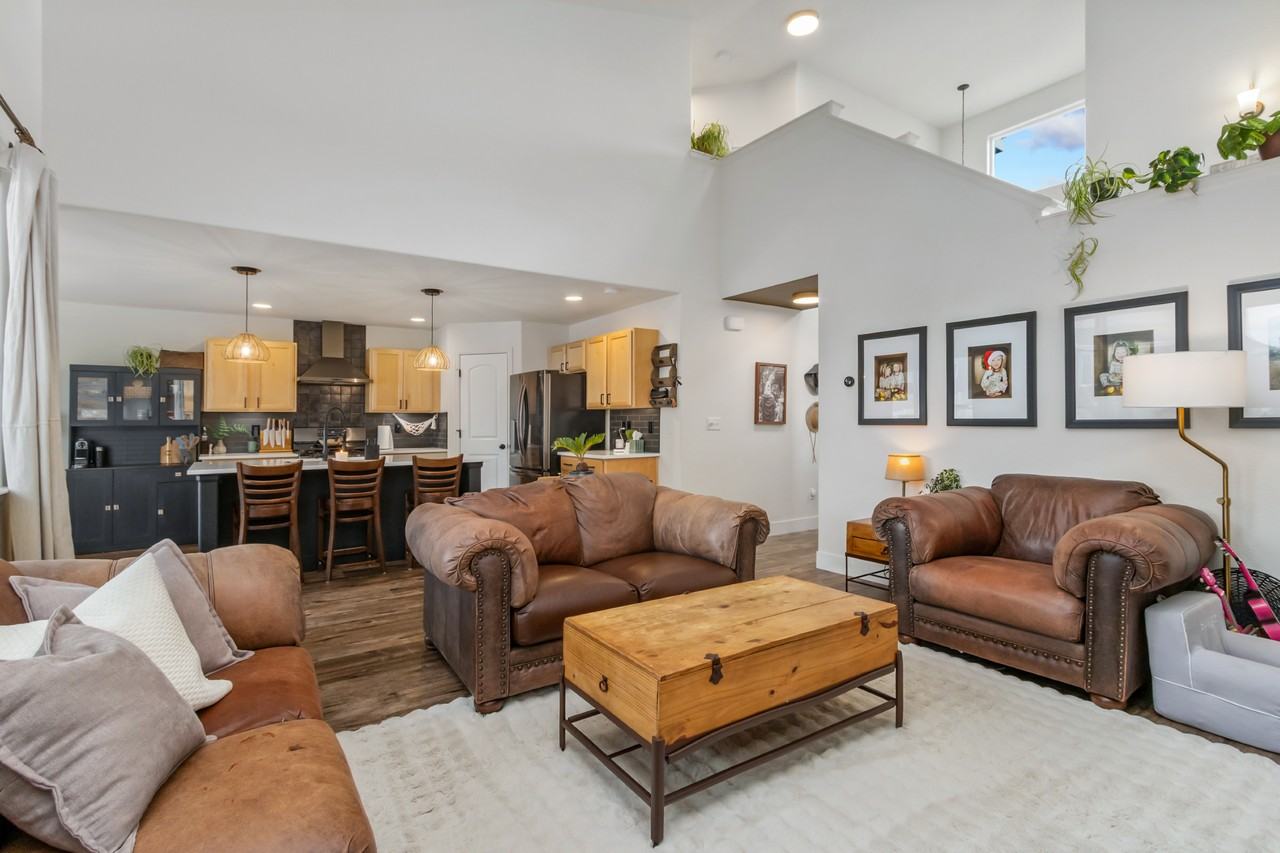 268 Castle Dr #NA - Photo 5 of 31