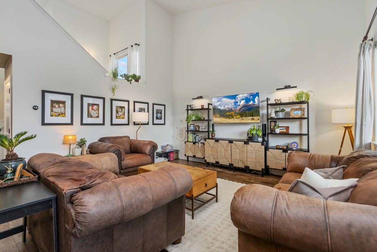 268 Castle Dr #NA - Photo 6 of 31