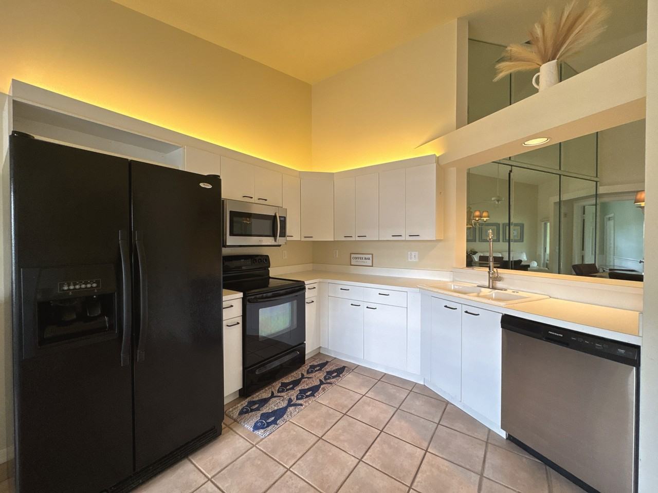 966 Woodshire Ln #G204 - Photo 5 of 18