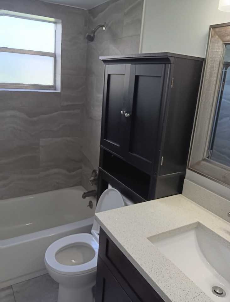 6551 Sw 46th St #2 - Photo 4 of 8
