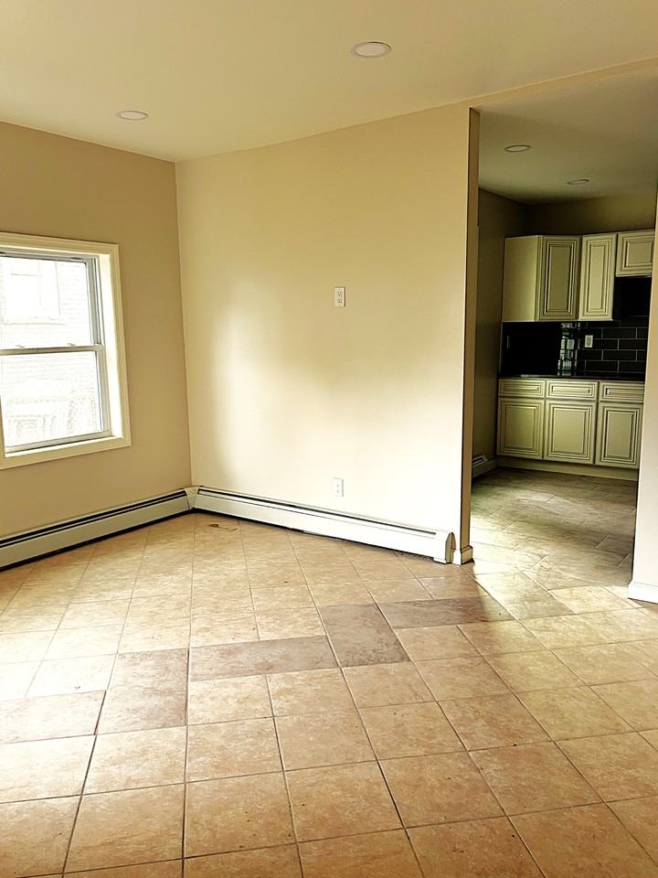 11 Hermance St #1 - Photo 7 of 12
