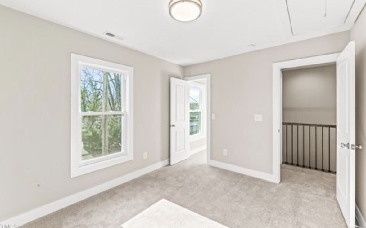 1107 Simmons St #NA - Photo 7 of 9