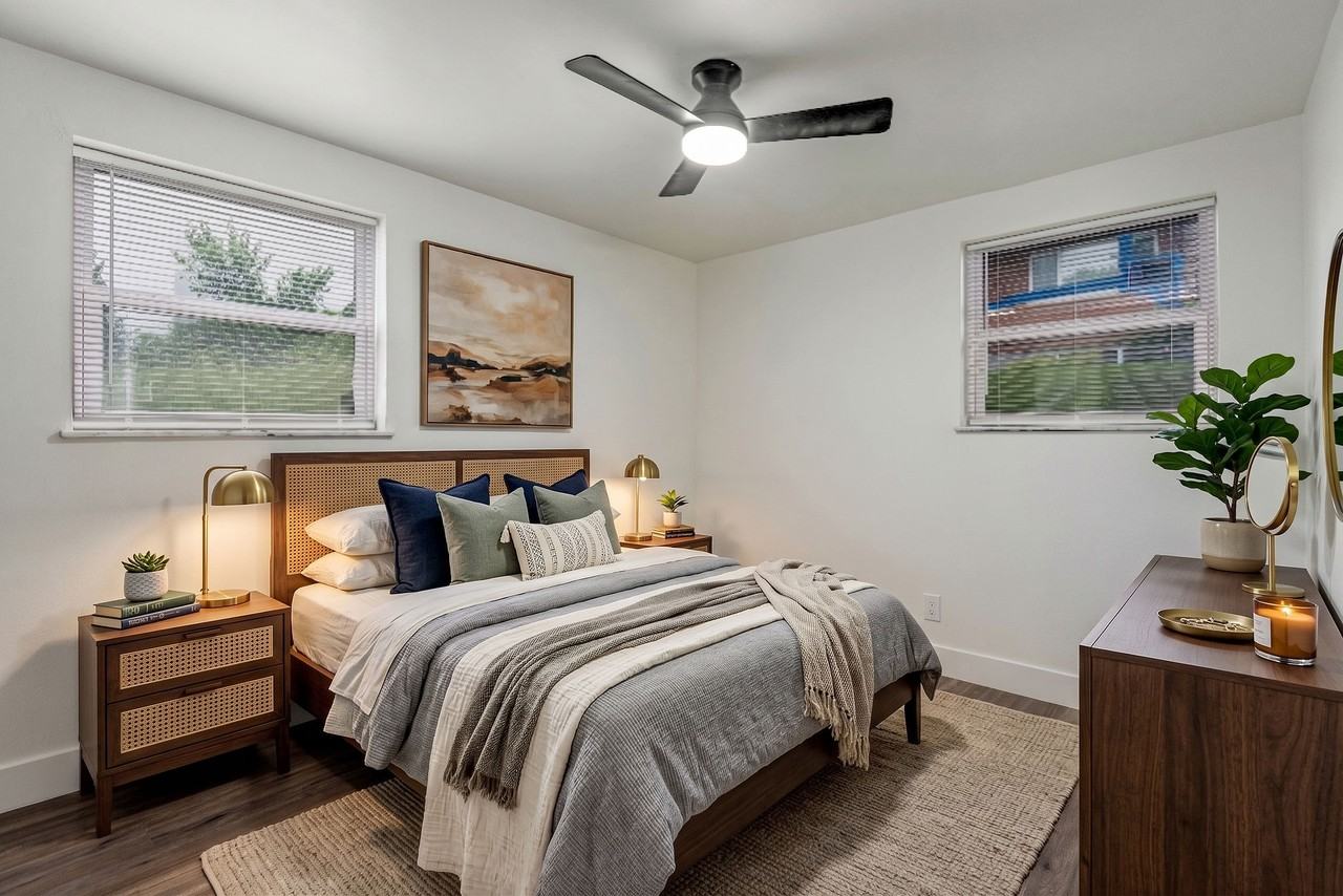 8 Bordeaux Dr #1 - Photo 4 of 18
