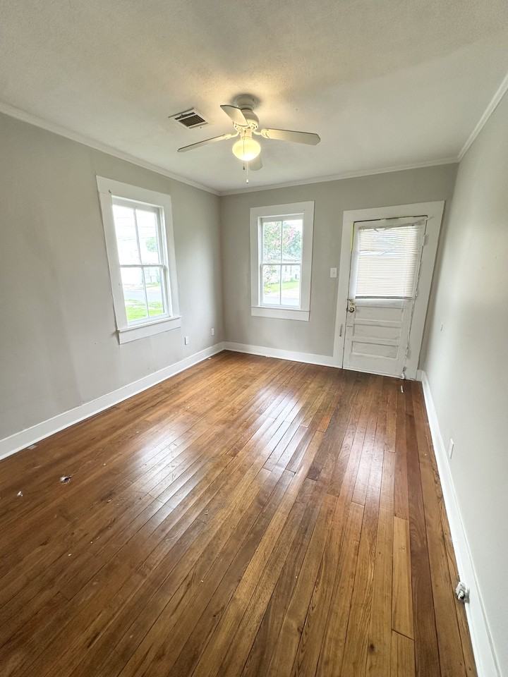 711 S Sterling St #NA - Photo 3 of 5