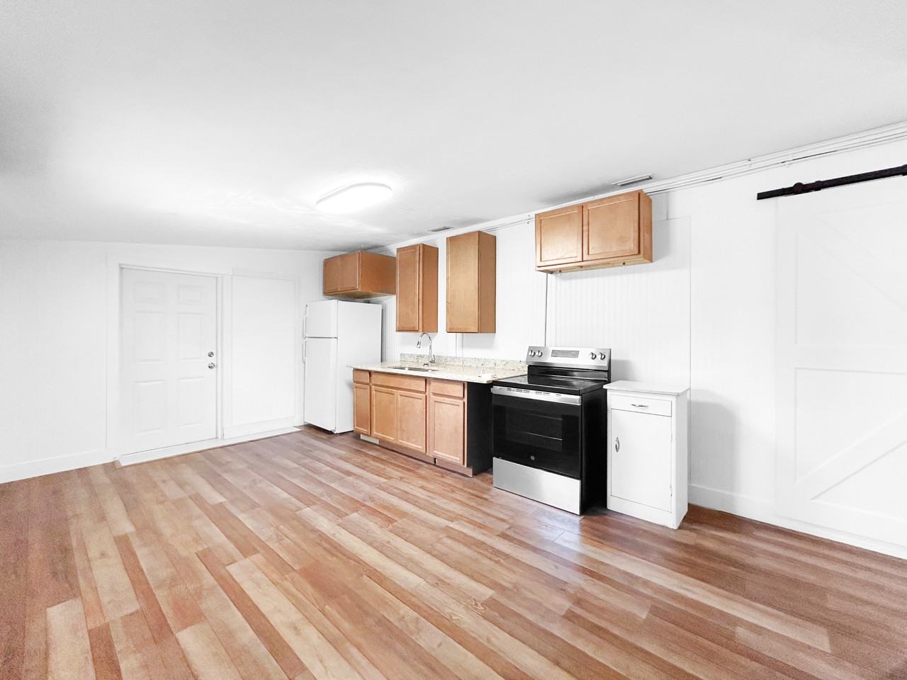 8405 Aero Ave #2 - Photo 5 of 21