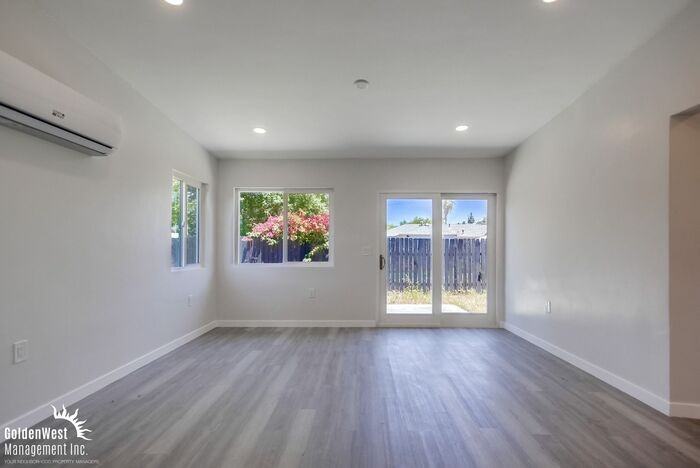3981 King St #3981 - Photo 6 of 20