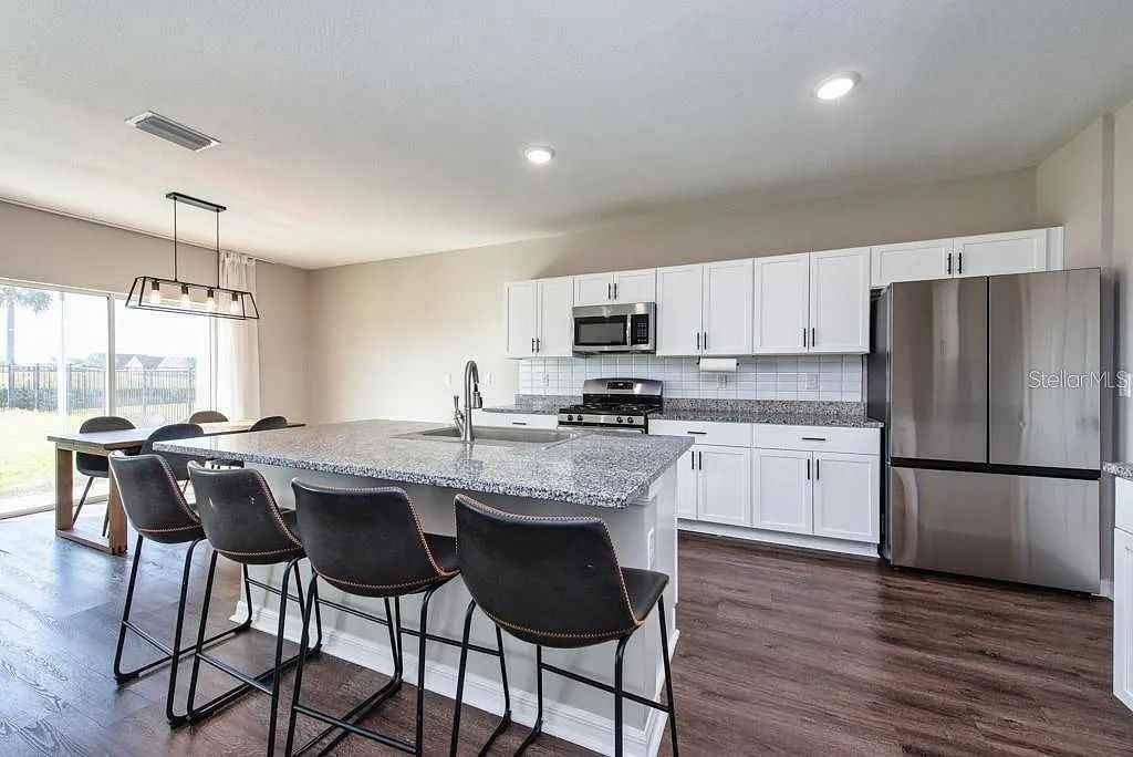 14617 Brumby Ridge Ave #NA - Photo 5 of 20