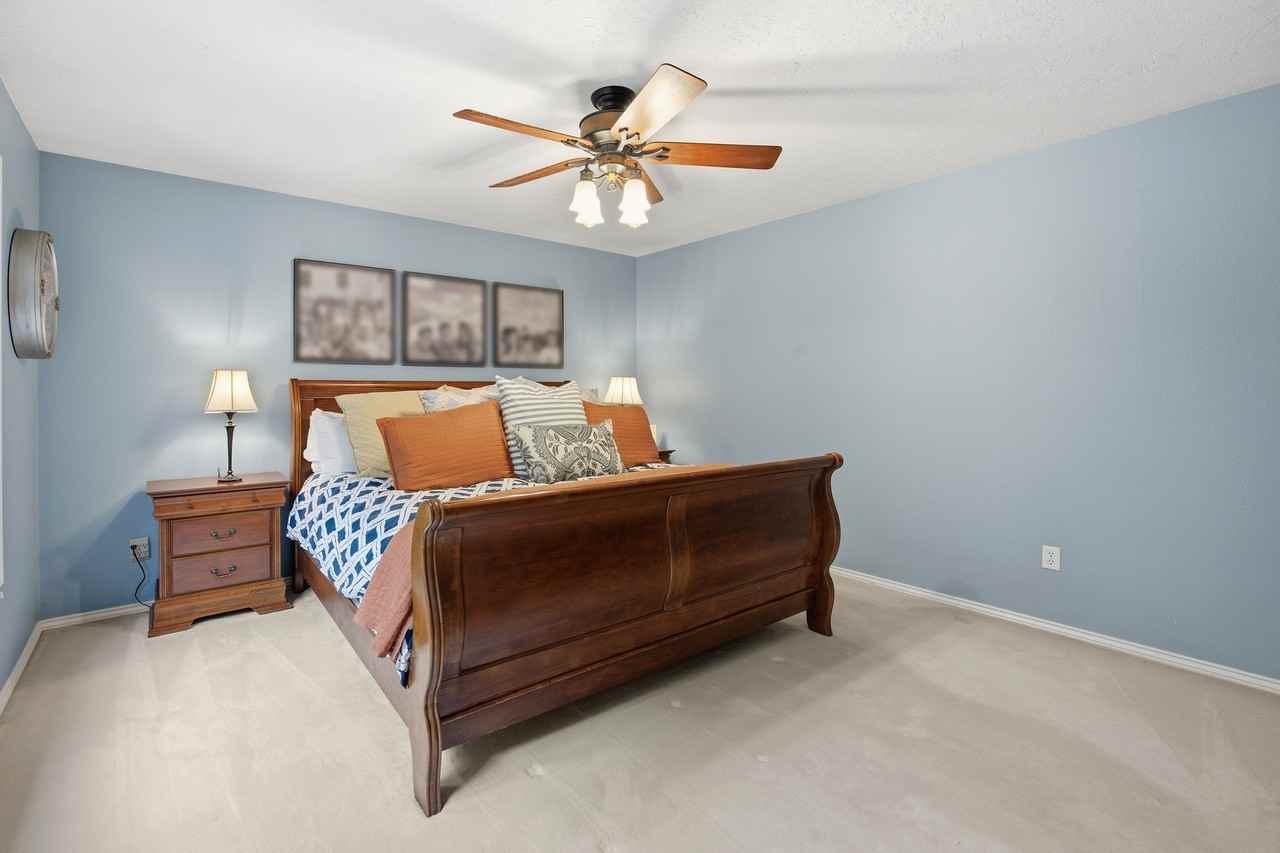 730 Sw Regency Ter #NA - Photo 2 of 25