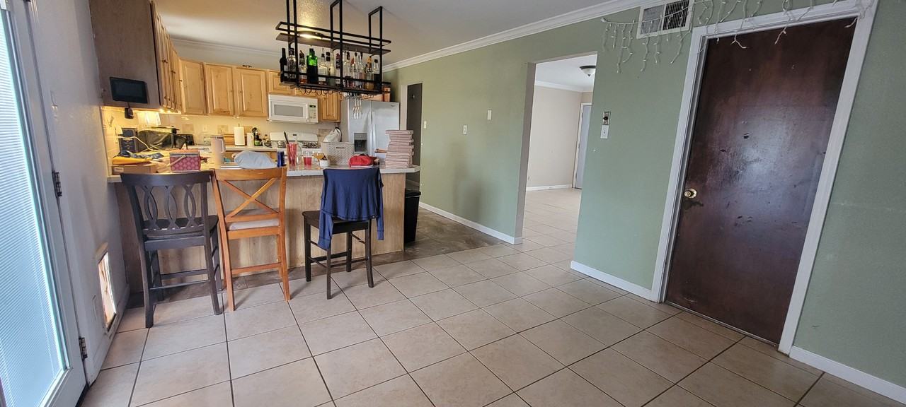 1705 Maxine St Ne #NA - Photo 5 of 5
