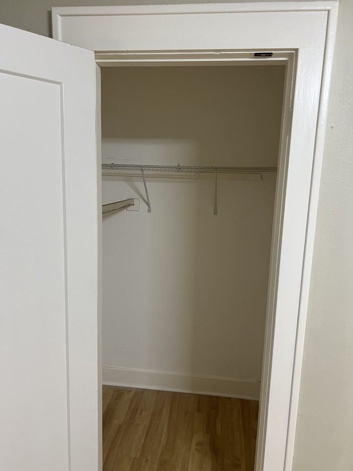 1013 S 5th Ave #NA - Photo 5 of 9