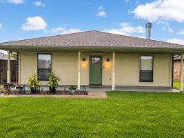 featured image of 320 Longview Dr #NA