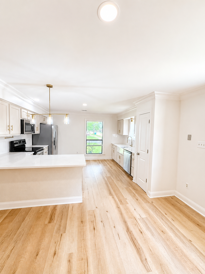 320 Longview Dr #NA - Photo 6 of 14