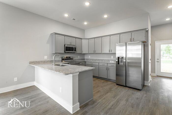 5365 Lynnland Ter - Photo 2 of 20