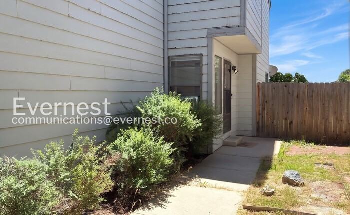 4121 Amber St - Photo 3 of 26
