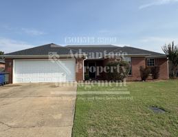 featured image of 2740 York Ln