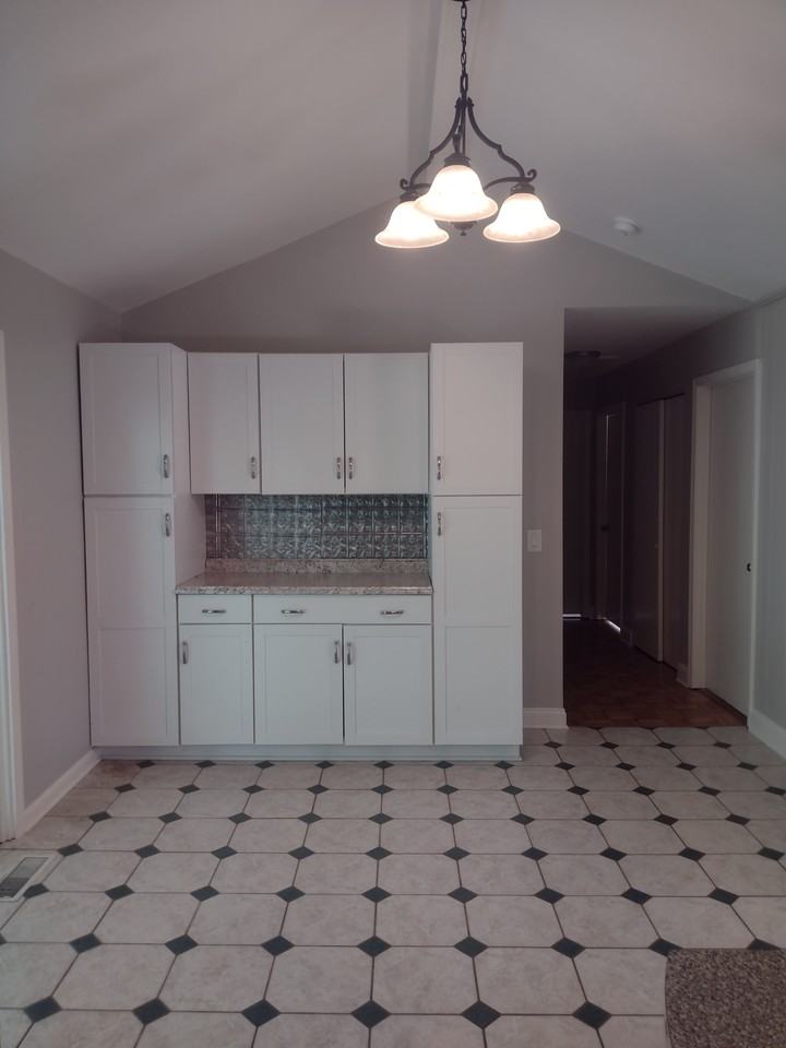 1307 Indian Springs Rd #NA - Photo 6 of 20
