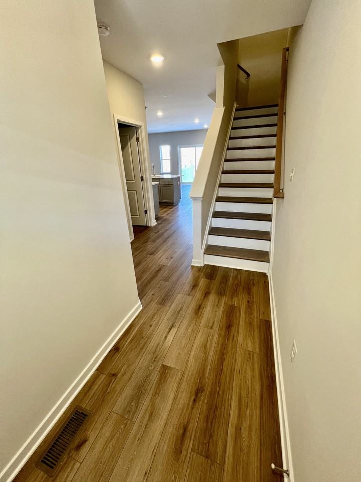 28 Shamrock Cir #28 - Photo 6 of 20