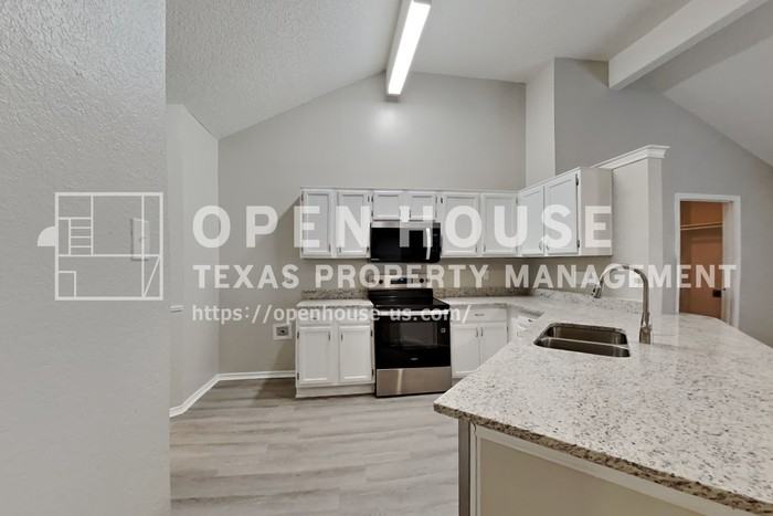 2621 Primrose Ln - Photo 6 of 20