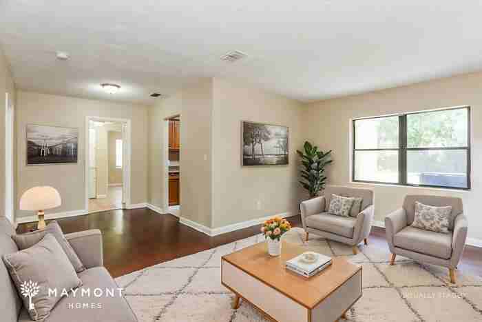 5453 Oak Forest Dr - Photo 6 of 15