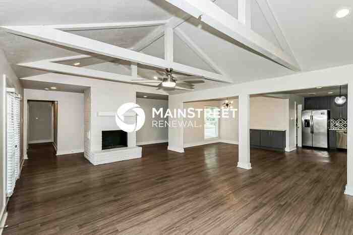 4614 Cloudmount Dr - Photo 4 of 17