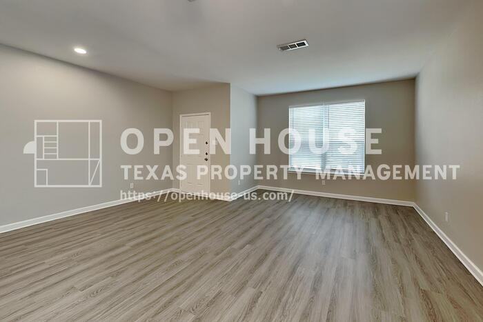 4249 Highgate Rd - Photo 4 of 23