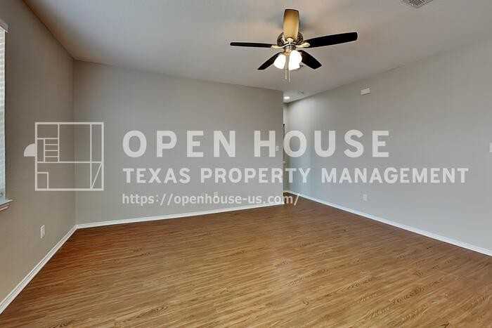 7908 Swan Park Dr - Photo 6 of 20