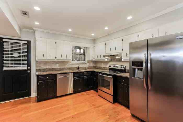 4697 Crawford Ct - Photo 7 of 13