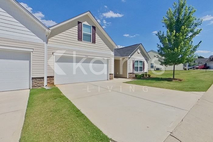 1164 Silvertrace Dr - Photo 2 of 26