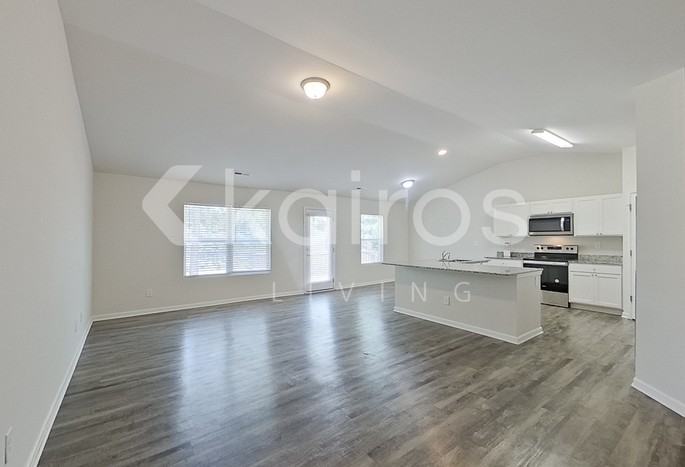 1164 Silvertrace Dr - Photo 4 of 26
