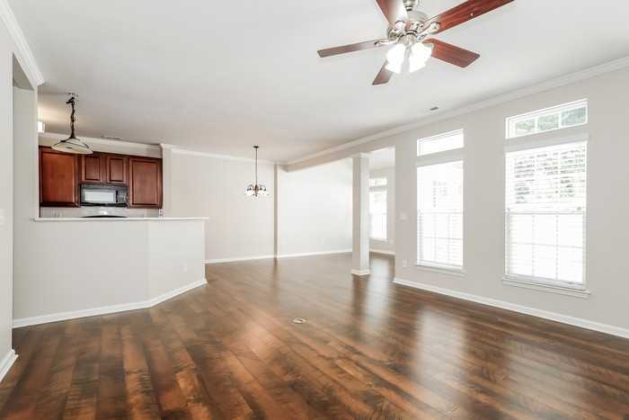 130 N Arcadian Way - Photo 4 of 12