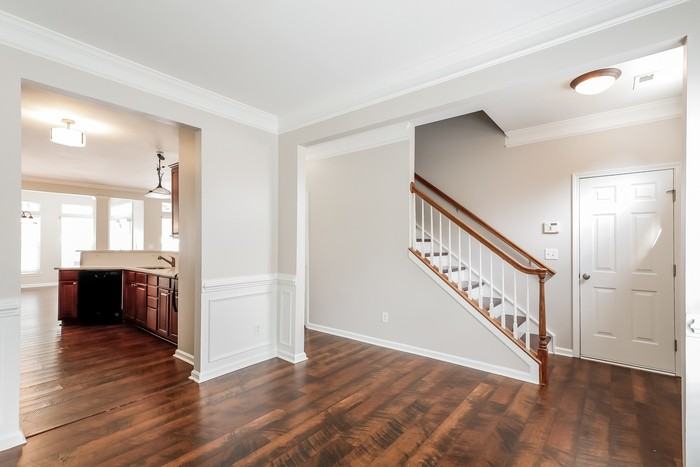 130 N Arcadian Way - Photo 5 of 12