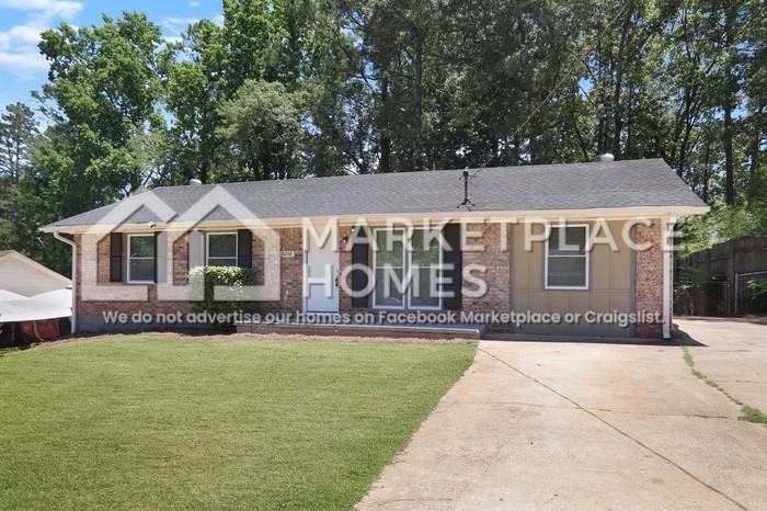 8206 Huntington Dr - Photo 4 of 27