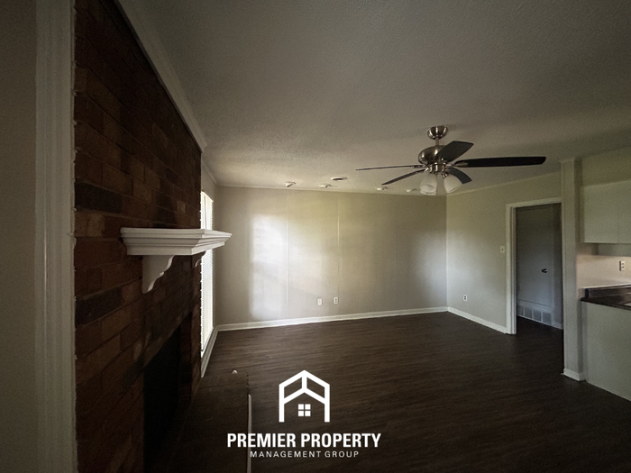 3880 Hilltop Dr - Photo 3 of 18