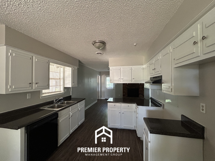 3880 Hilltop Dr - Photo 4 of 18