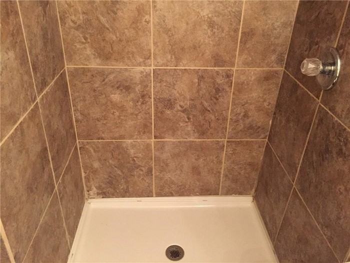 938 Hudson Dr - Photo 3 of 4