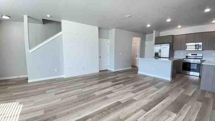 6058 N Hastings Ave - Photo 6 of 18
