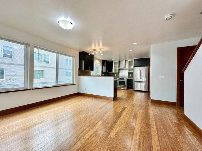 552 Mcgraw St - Photo 5 of 20