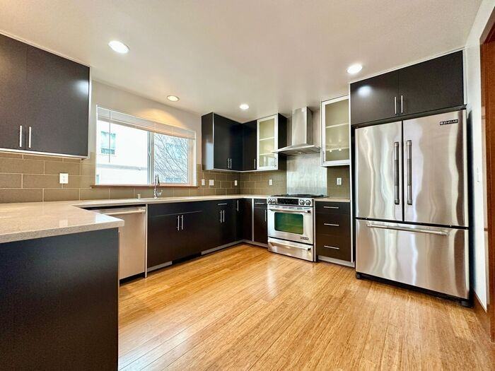 552 Mcgraw St - Photo 6 of 20
