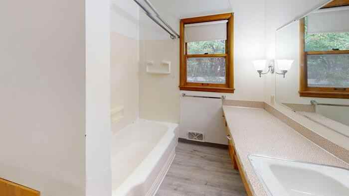 1113 N 3rd St #A - Photo 5 of 11